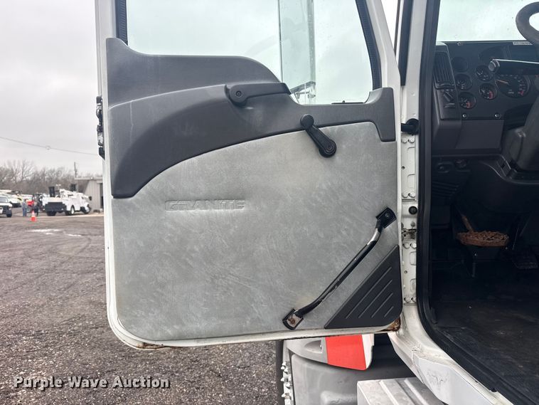 image for item EG2162 2013 Mack GU713 vacuum truck