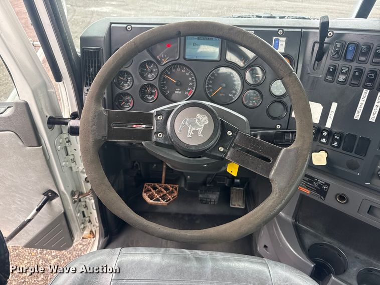 image for item EG2162 2013 Mack GU713 vacuum truck