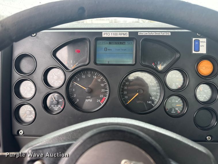 image for item EG2162 2013 Mack GU713 vacuum truck