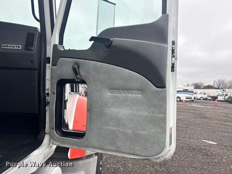 image for item EG2162 2013 Mack GU713 vacuum truck