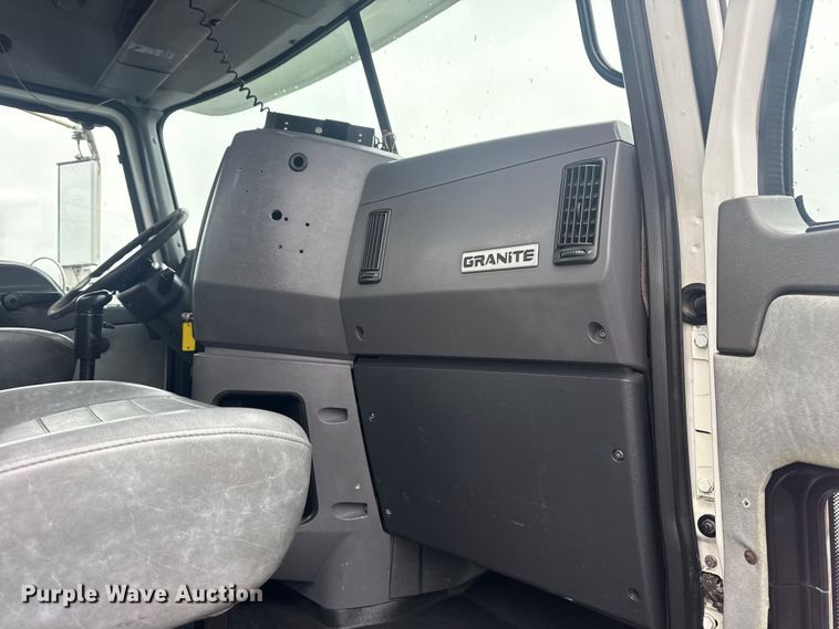 image for item EG2162 2013 Mack GU713 vacuum truck