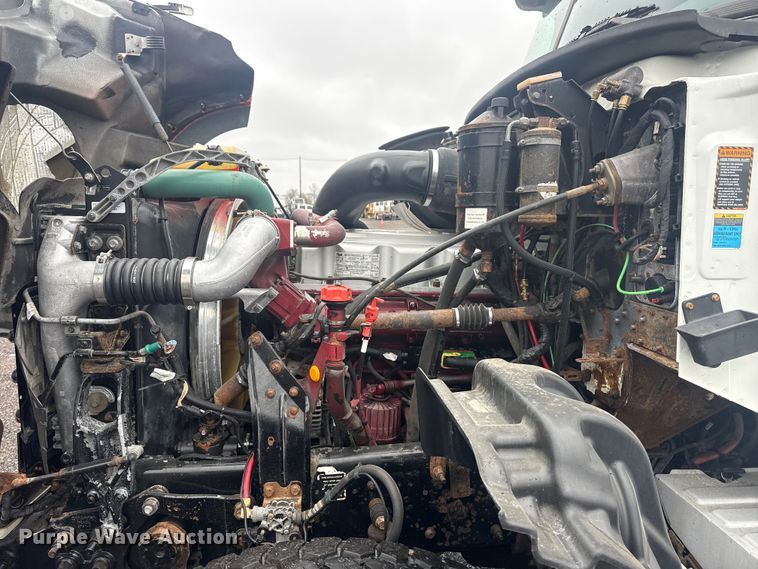 image for item EG2162 2013 Mack GU713 vacuum truck