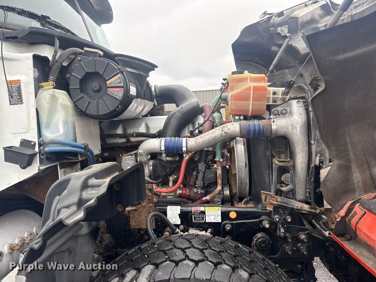 image for item EG2162 2013 Mack GU713 vacuum truck