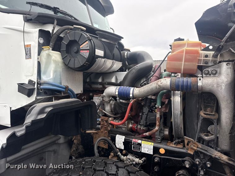 image for item EG2162 2013 Mack GU713 vacuum truck