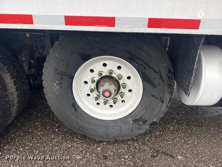 image for item EG2162 2013 Mack GU713 vacuum truck