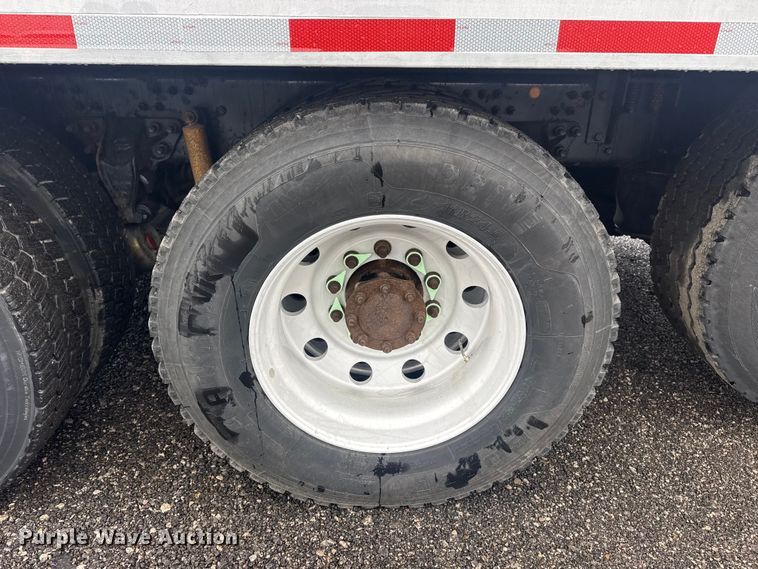 image for item EG2162 2013 Mack GU713 vacuum truck