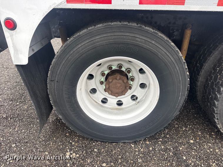 image for item EG2162 2013 Mack GU713 vacuum truck