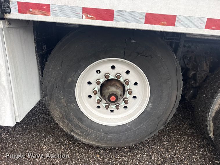 image for item EG2162 2013 Mack GU713 vacuum truck