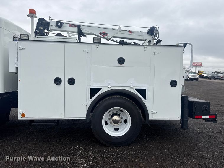 image for item EG2169 2015 Kenworth T370 utility / service truck