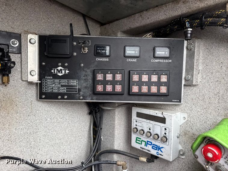 image for item EG2169 2015 Kenworth T370 utility / service truck