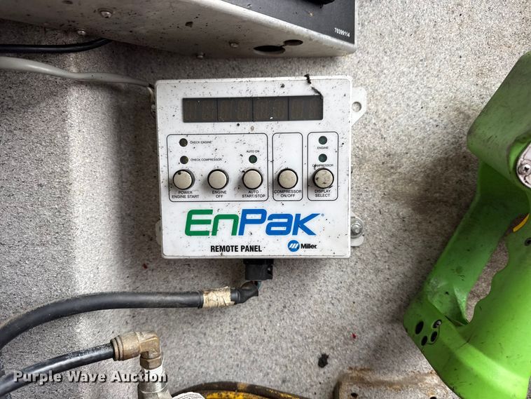 image for item EG2169 2015 Kenworth T370 utility / service truck