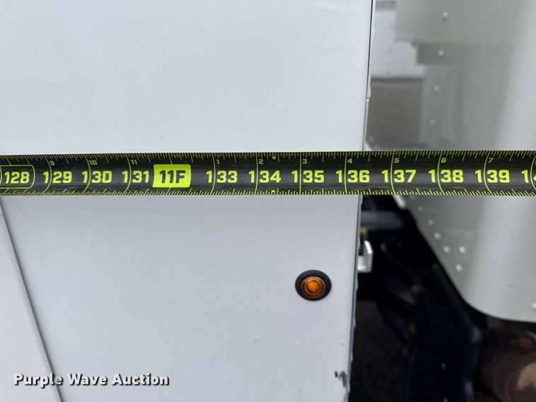 image for item EG2169 2015 Kenworth T370 utility / service truck