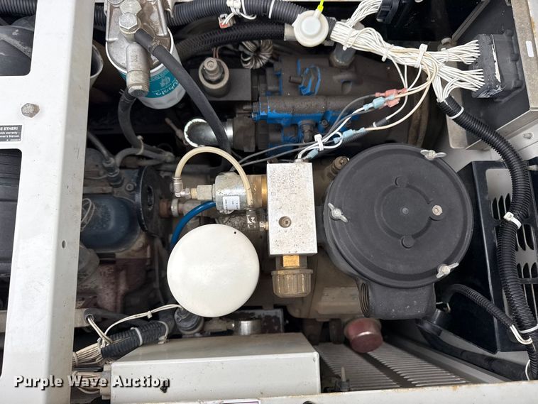 image for item EG2169 2015 Kenworth T370 utility / service truck