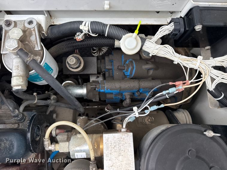 image for item EG2169 2015 Kenworth T370 utility / service truck