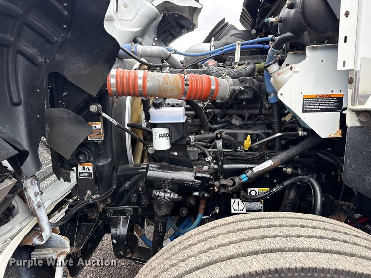 image for item EG2169 2015 Kenworth T370 utility / service truck