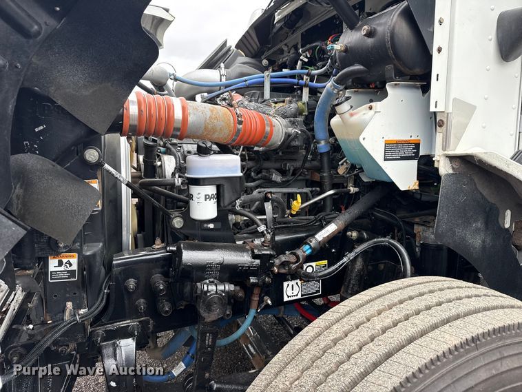 image for item EG2169 2015 Kenworth T370 utility / service truck