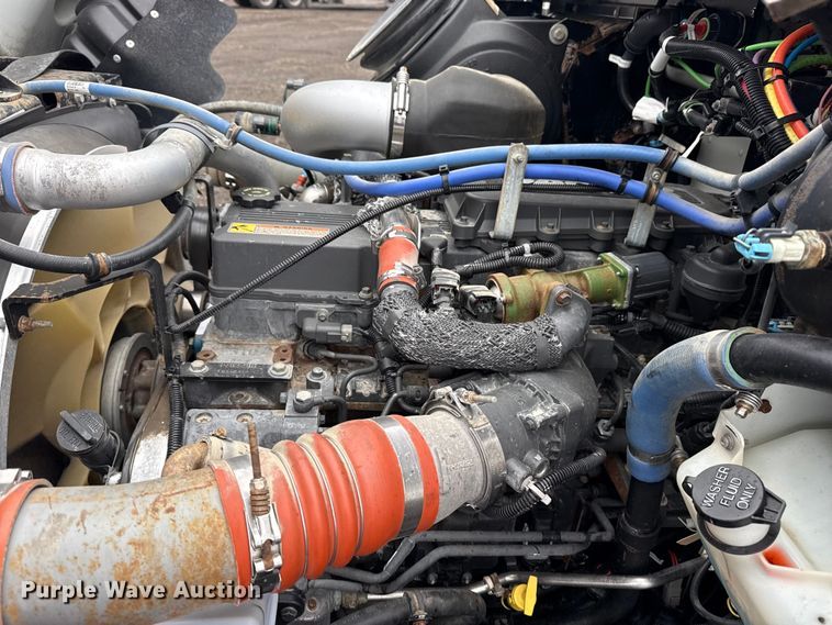 image for item EG2169 2015 Kenworth T370 utility / service truck