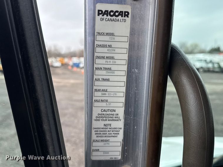 image for item EG2169 2015 Kenworth T370 utility / service truck