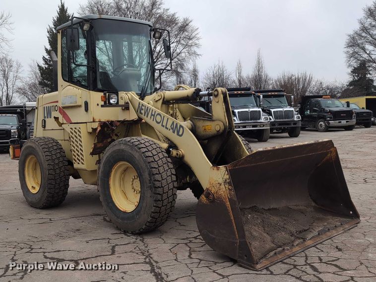 image for item EG2728 1999 New Holland LW110 wheel loader