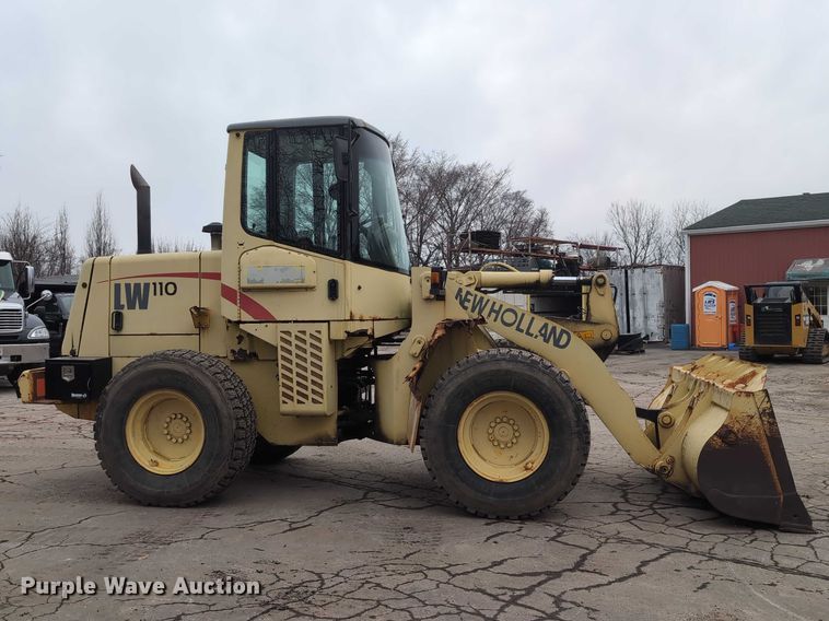 image for item EG2728 1999 New Holland LW110 wheel loader