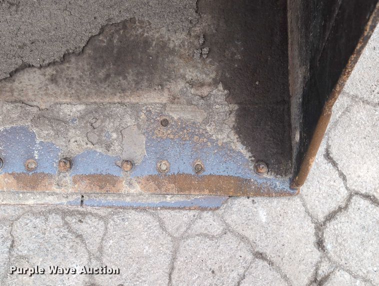 image for item EG2728 1999 New Holland LW110 wheel loader