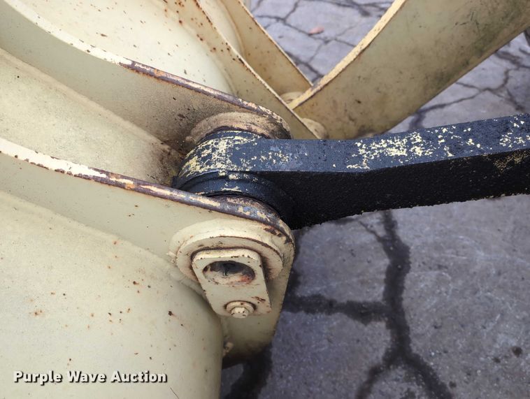 image for item EG2728 1999 New Holland LW110 wheel loader