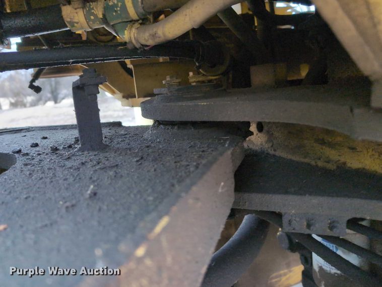 image for item EG2728 1999 New Holland LW110 wheel loader