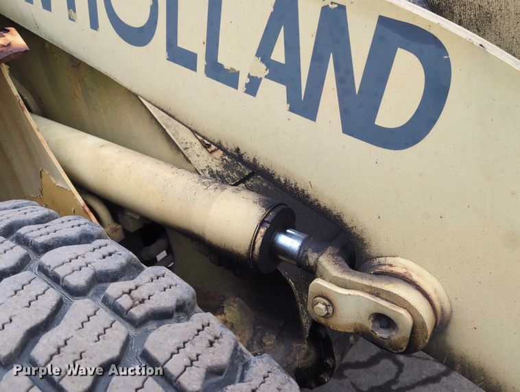 image for item EG2728 1999 New Holland LW110 wheel loader