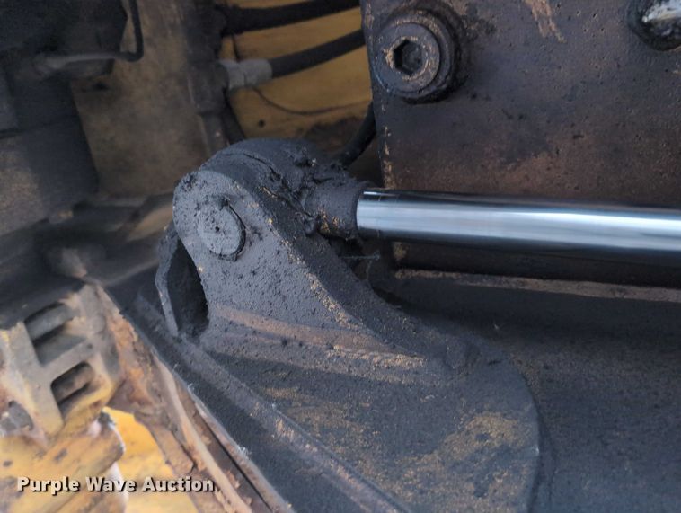 image for item EG2728 1999 New Holland LW110 wheel loader