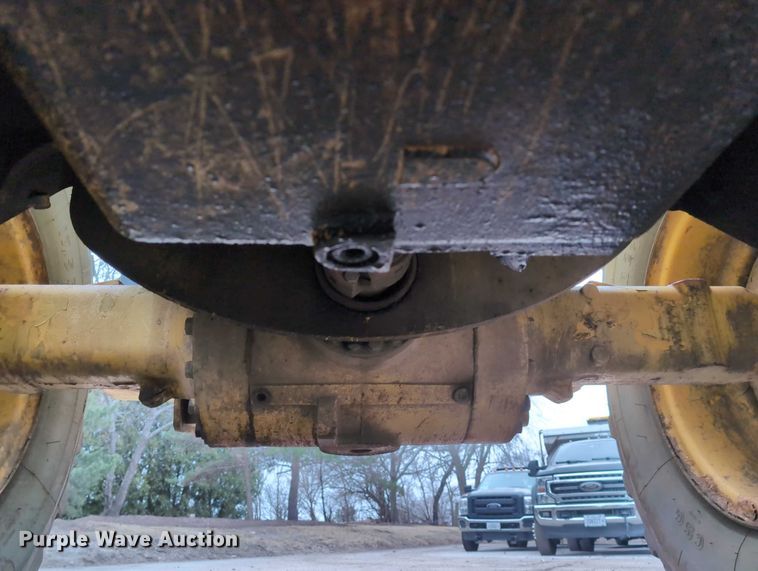 image for item EG2728 1999 New Holland LW110 wheel loader