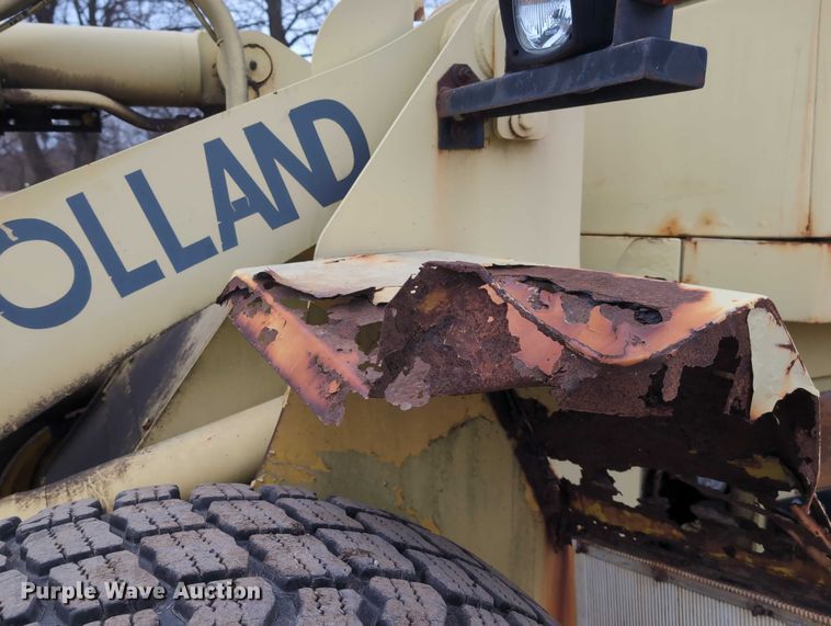image for item EG2728 1999 New Holland LW110 wheel loader