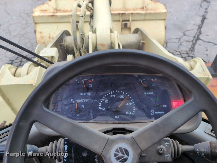 image for item EG2728 1999 New Holland LW110 wheel loader