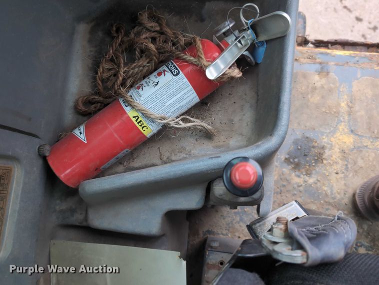 image for item EG2728 1999 New Holland LW110 wheel loader