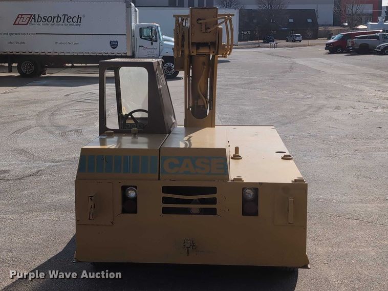 image for item EG2743 1983 Case 3330B crane