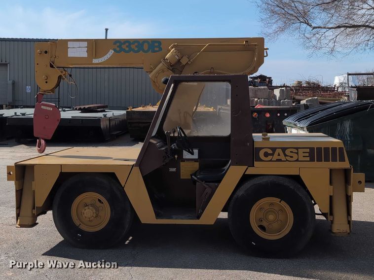 image for item EG2743 1983 Case 3330B crane