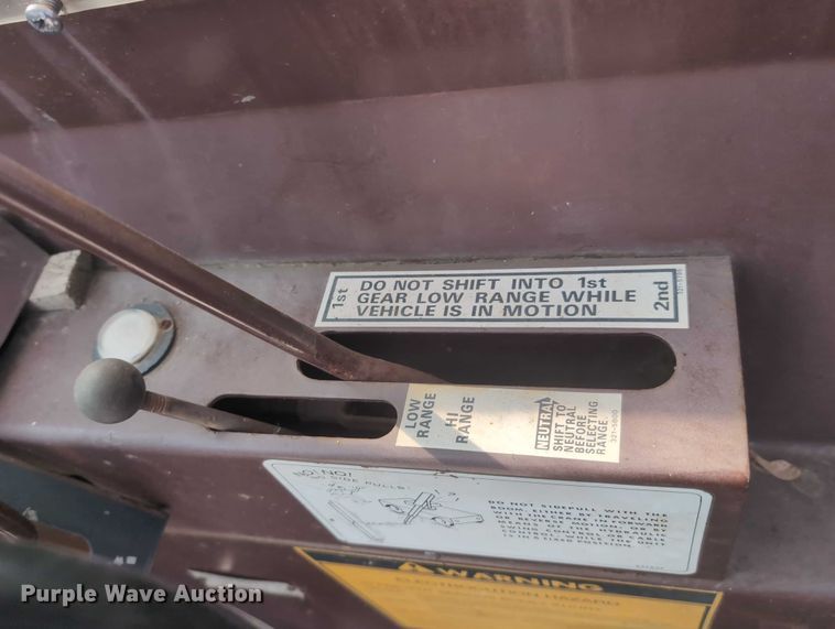 image for item EG2743 1983 Case 3330B crane