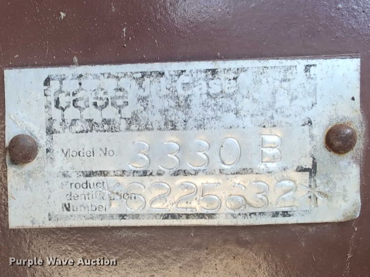 image for item EG2743 1983 Case 3330B crane