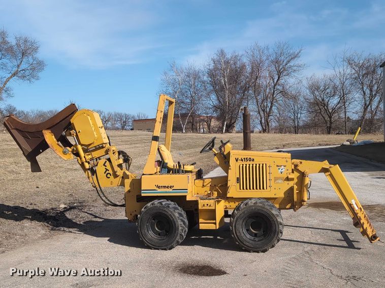 image for item EG2744 1997 Vermeer V4150a cable plow