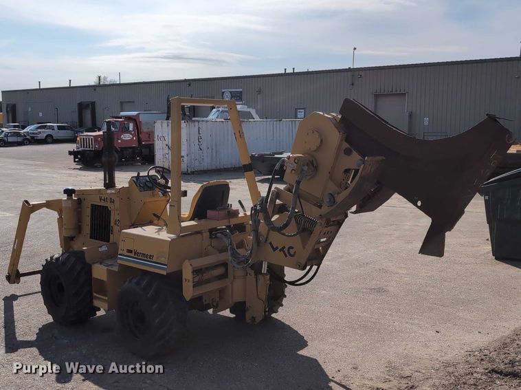 image for item EG2744 1997 Vermeer V4150a cable plow