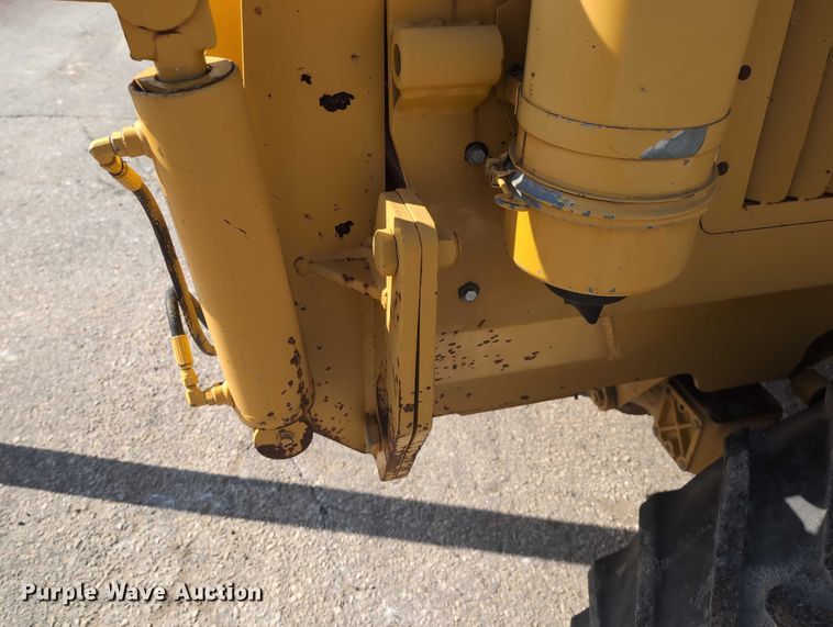 image for item EG2744 1997 Vermeer V4150a cable plow