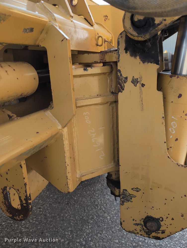 image for item EG2744 1997 Vermeer V4150a cable plow