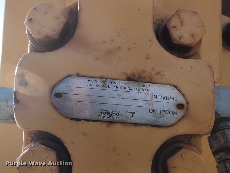 image for item EG2744 1997 Vermeer V4150a cable plow