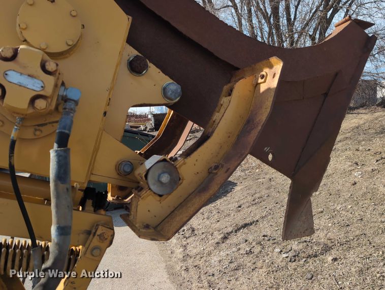 image for item EG2744 1997 Vermeer V4150a cable plow