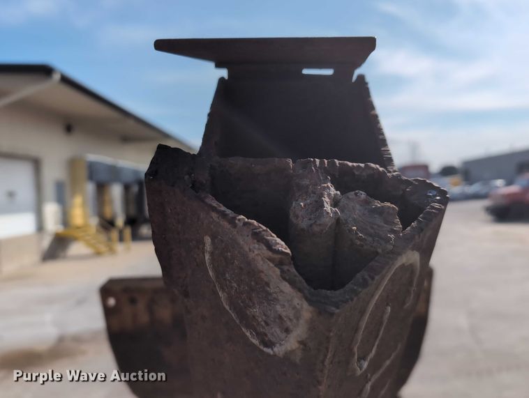 image for item EG2744 1997 Vermeer V4150a cable plow