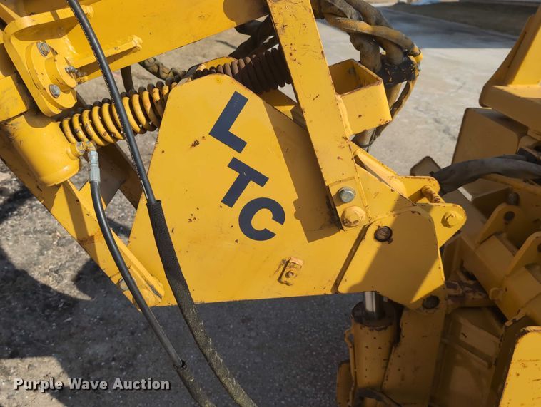 image for item EG2744 1997 Vermeer V4150a cable plow