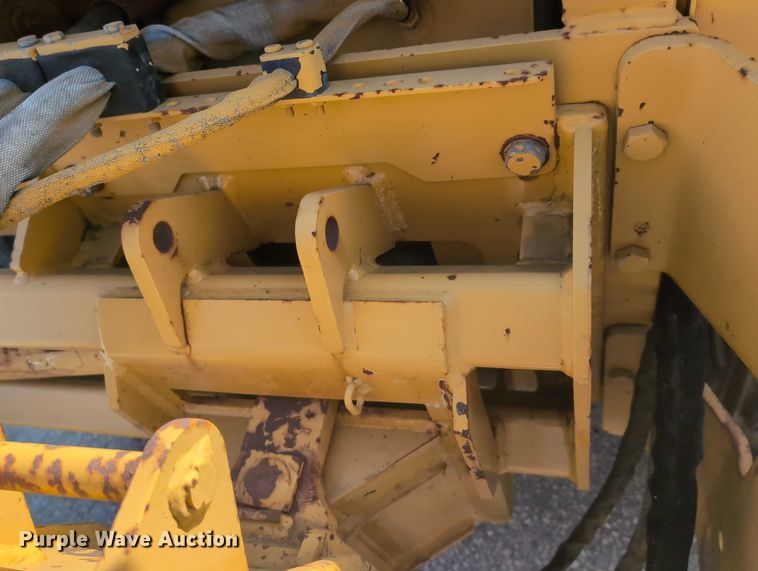 image for item EG2744 1997 Vermeer V4150a cable plow