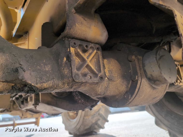 image for item EG2744 1997 Vermeer V4150a cable plow