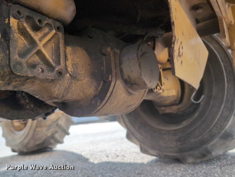 image for item EG2744 1997 Vermeer V4150a cable plow