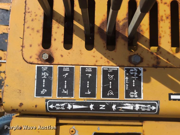 image for item EG2744 1997 Vermeer V4150a cable plow