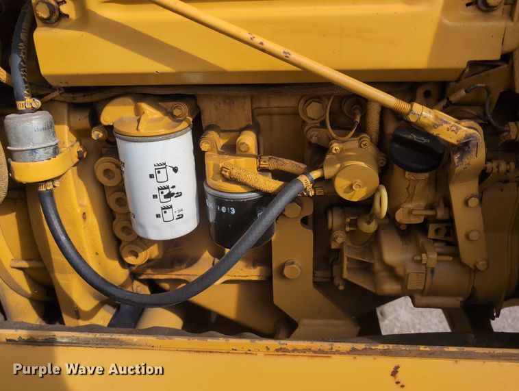 image for item EG2744 1997 Vermeer V4150a cable plow